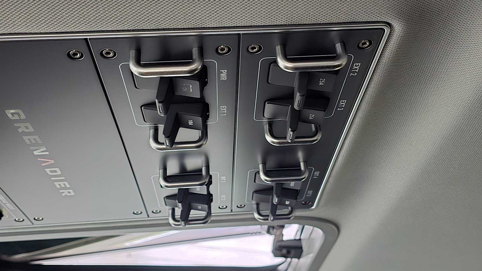 2024 INEOS Grenadier Station Wagon 4x4