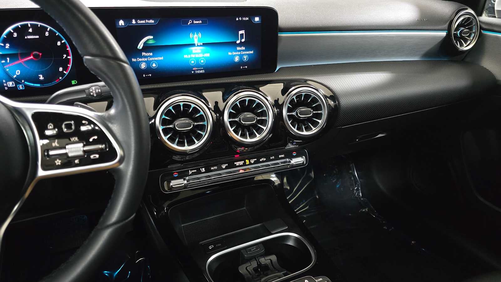 2022 Mercedes-Benz A 220 A 220