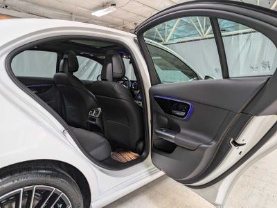 2025 Mercedes-Benz C 300 4MATIC® Sedan