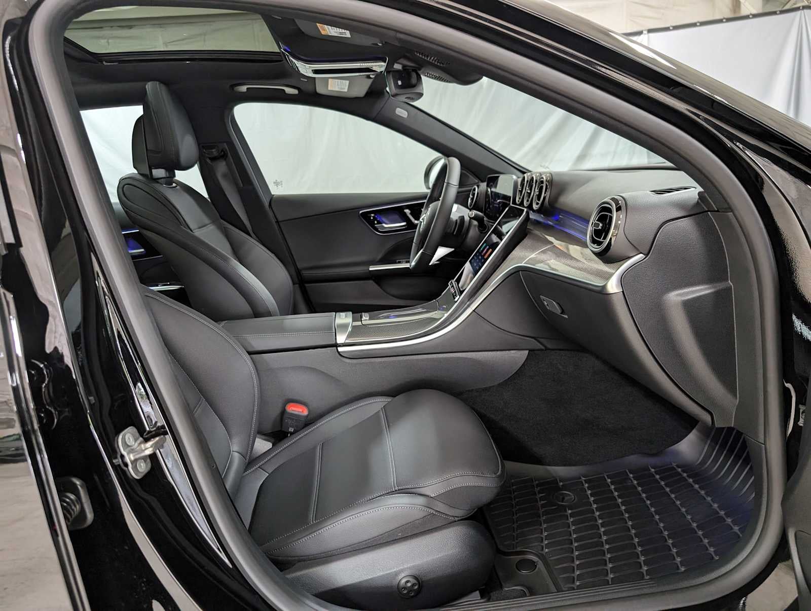 2025 Mercedes-Benz C 300 4MATIC® Sedan