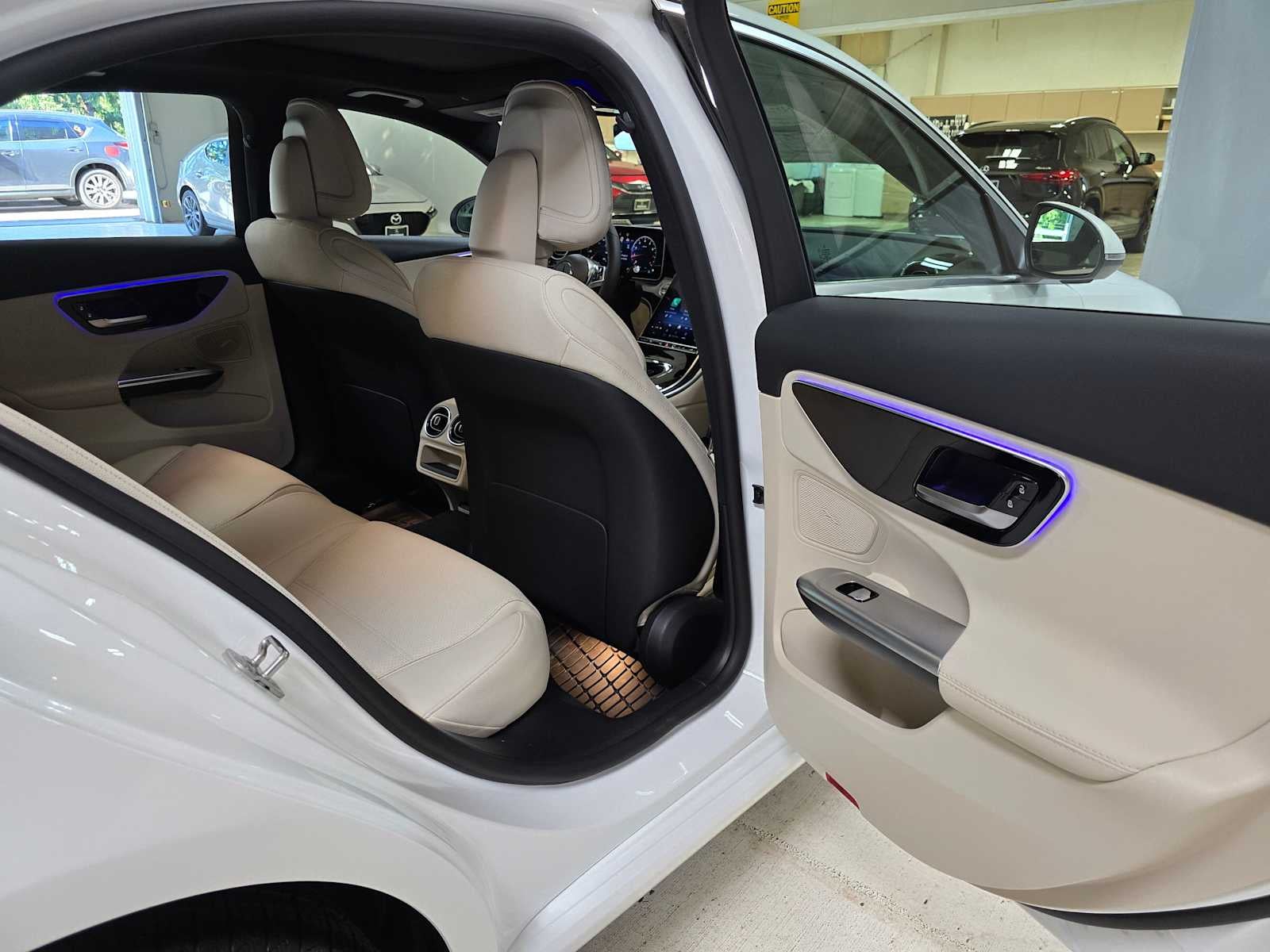 2025 Mercedes-Benz C 300 4MATIC® Sedan