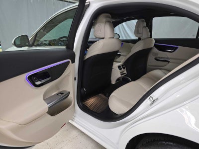2025 Mercedes-Benz C 300 4MATIC® Sedan
