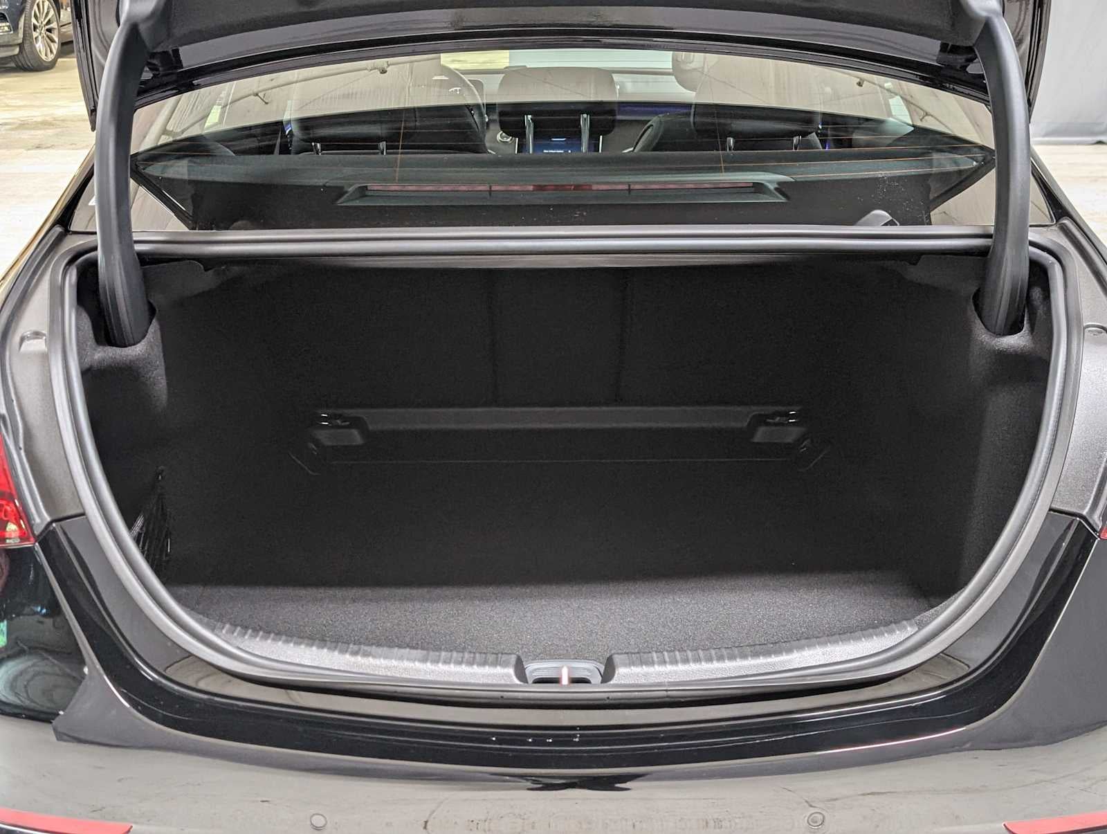 2025 Mercedes-Benz C 300 4MATIC® Sedan