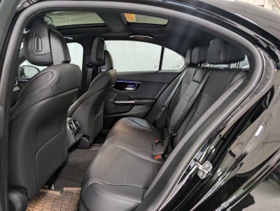 2025 Mercedes-Benz C 300 4MATIC® Sedan