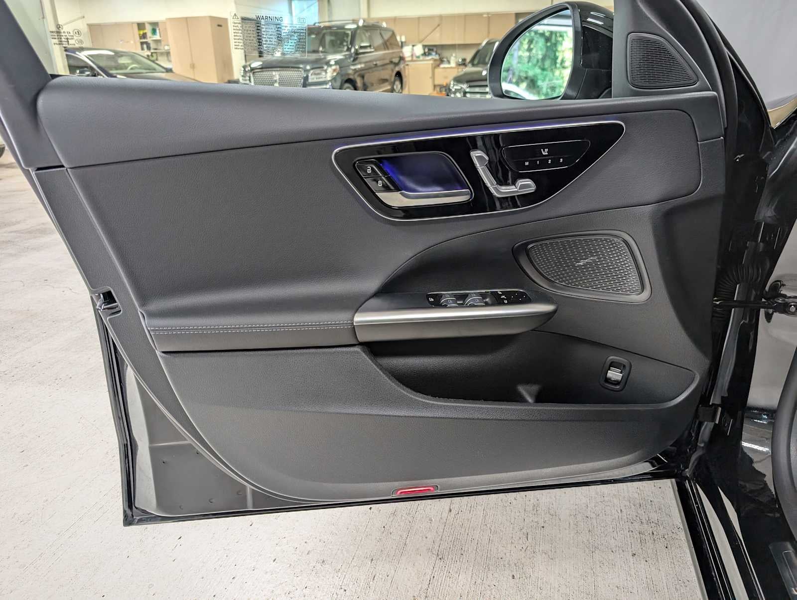 2025 Mercedes-Benz C 300 4MATIC® Sedan