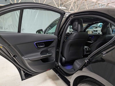 2025 Mercedes-Benz C 300 4MATIC® Sedan