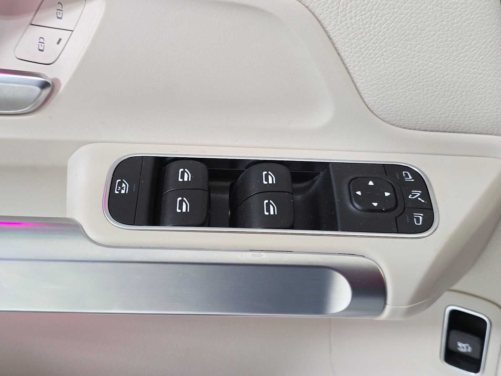 2026 Mercedes-Benz GLB 250 4MATIC® SUV