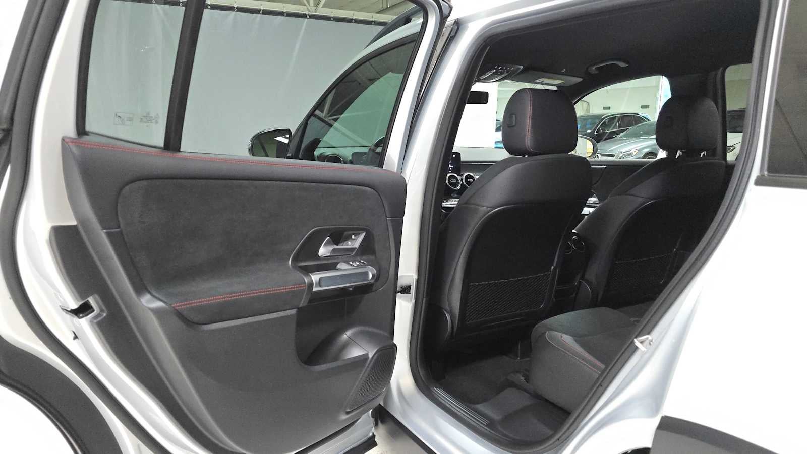2023 Mercedes-Benz GLB 250 4MATIC® SUV