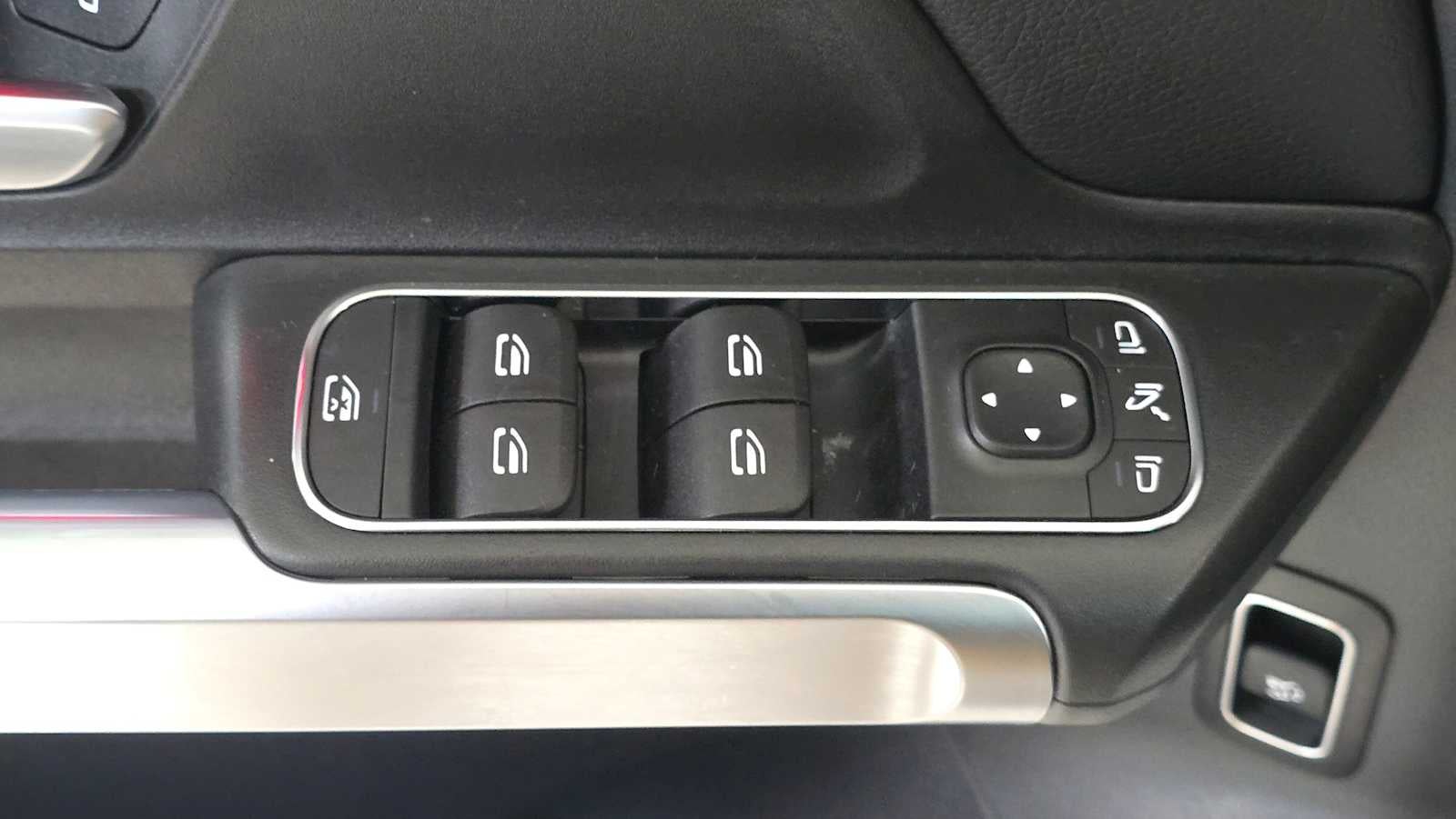 2025 Mercedes-Benz GLB GLB 250