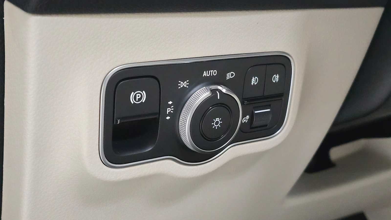 2025 Mercedes-Benz GLB GLB 250