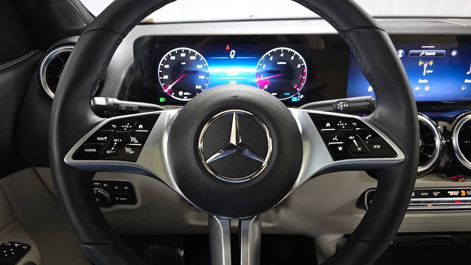 2026 Mercedes-Benz GLB 250 4MATIC® SUV
