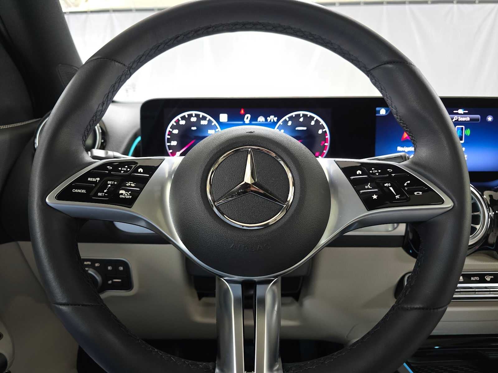 2026 Mercedes-Benz GLB 250 4MATIC® SUV