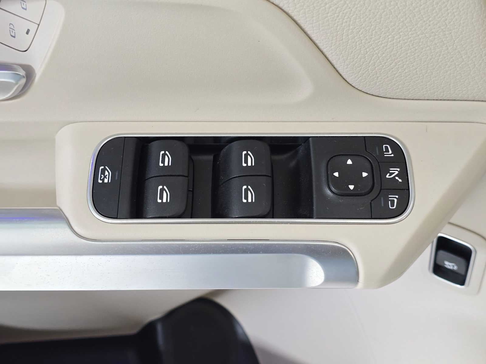 2026 Mercedes-Benz GLB 250 4MATIC® SUV