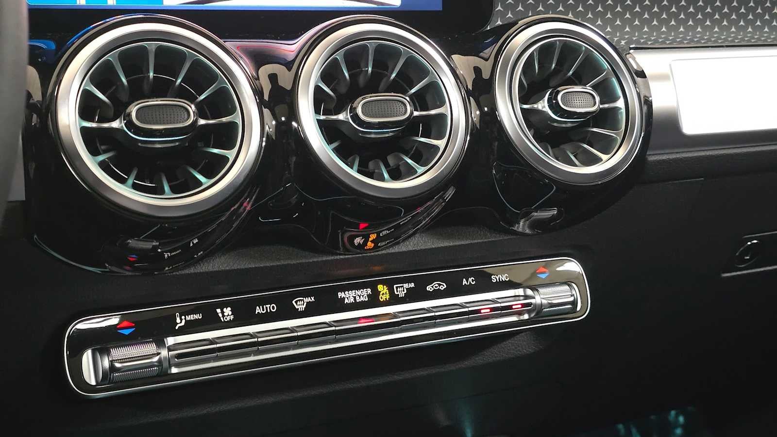 2026 Mercedes-Benz GLB 250 4MATIC® SUV