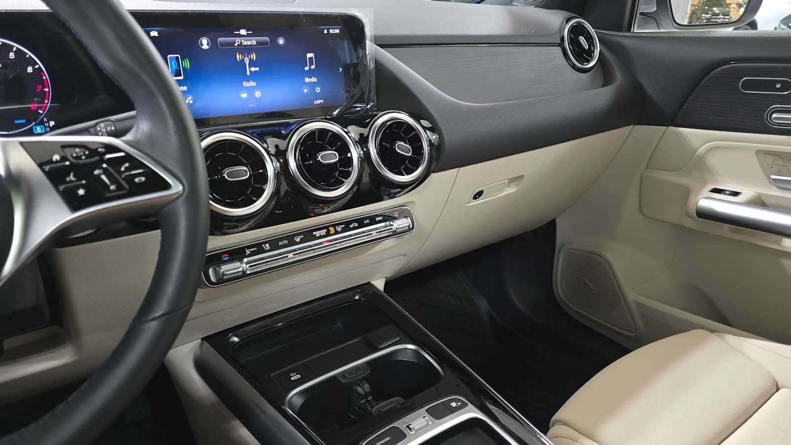 2026 Mercedes-Benz GLA 250 4MATIC® SUV