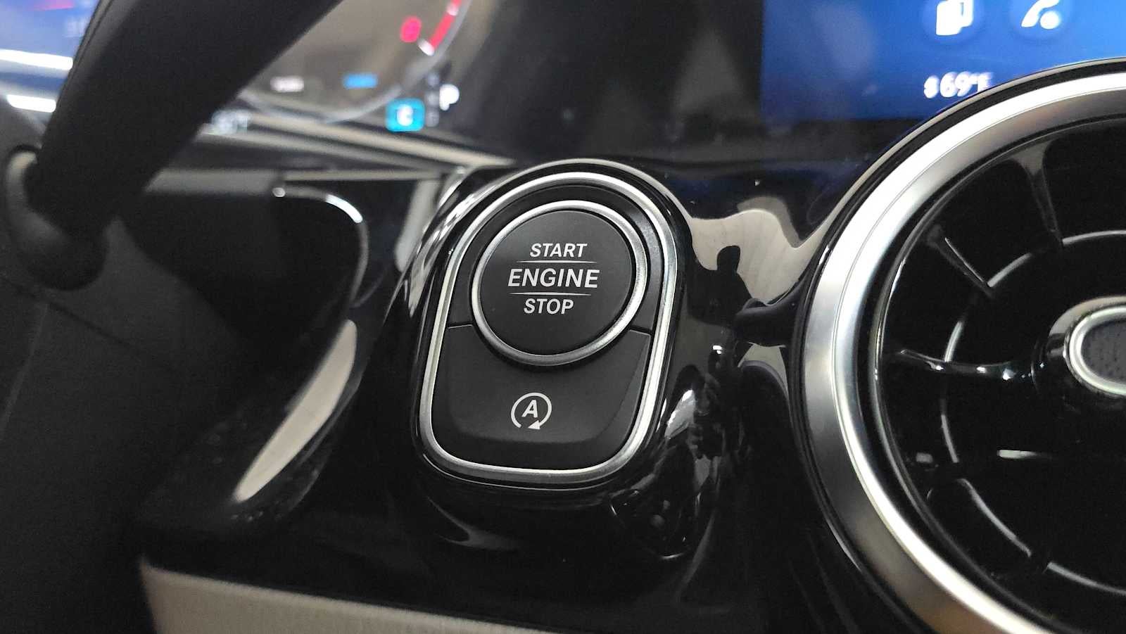 2026 Mercedes-Benz GLA 250 4MATIC® SUV