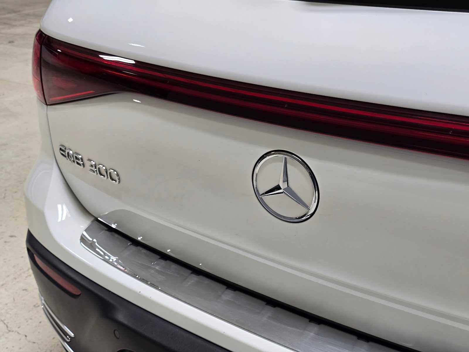 2024 Mercedes-Benz EQB EQB 300