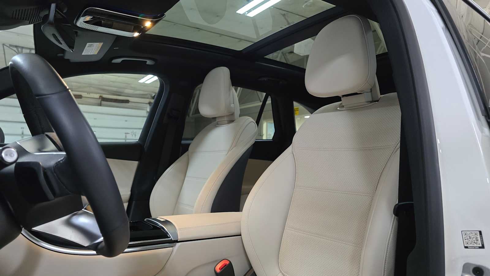 2025 Mercedes-Benz GLC GLC 300