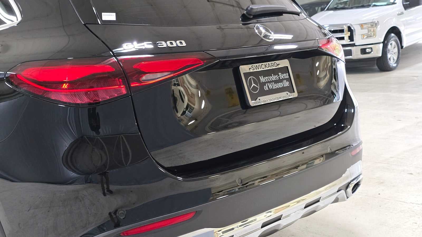 2025 Mercedes-Benz GLC 300 4MATIC® SUV