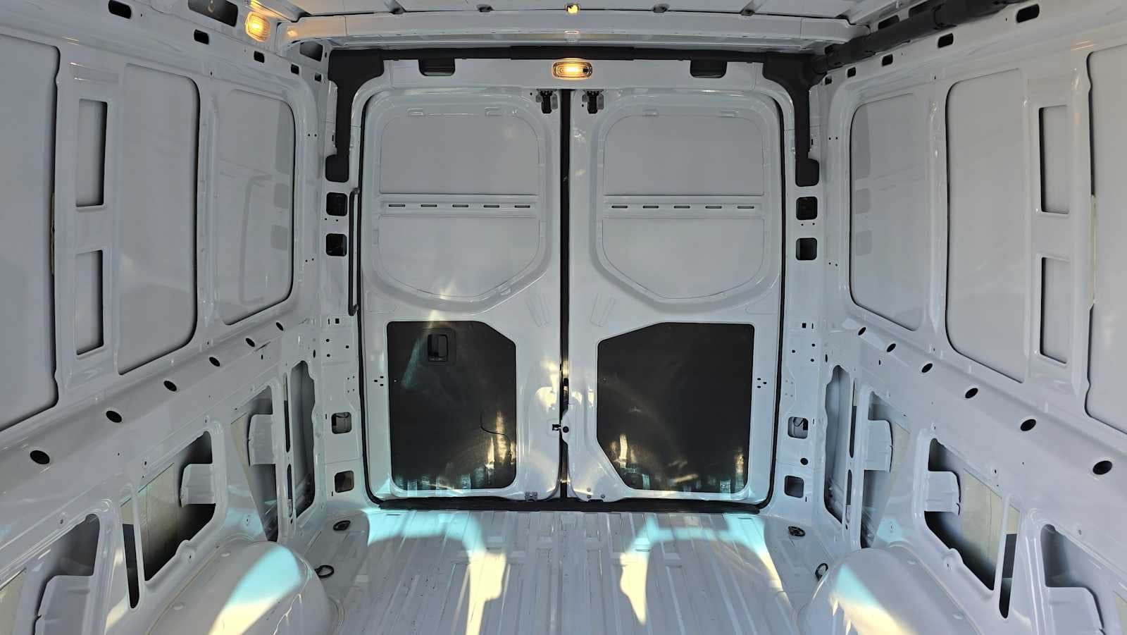 2025 Mercedes-Benz Sprinter 2500 Standard Roof I4 Diesel 144" RWD