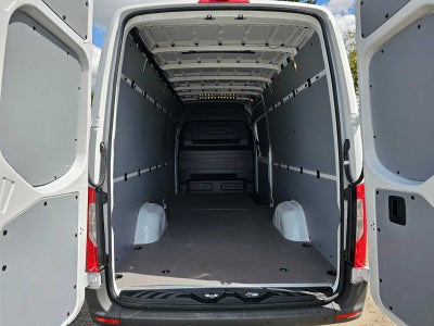 2024 Mercedes-Benz Sprinter 2500 High Roof I4 Diesel 170" RWD