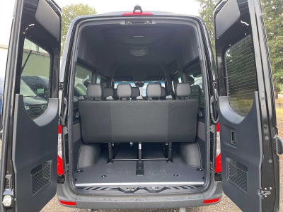 2024 Mercedes-Benz Sprinter 2500 Standard Roof I4 Diesel HO 144" RWD