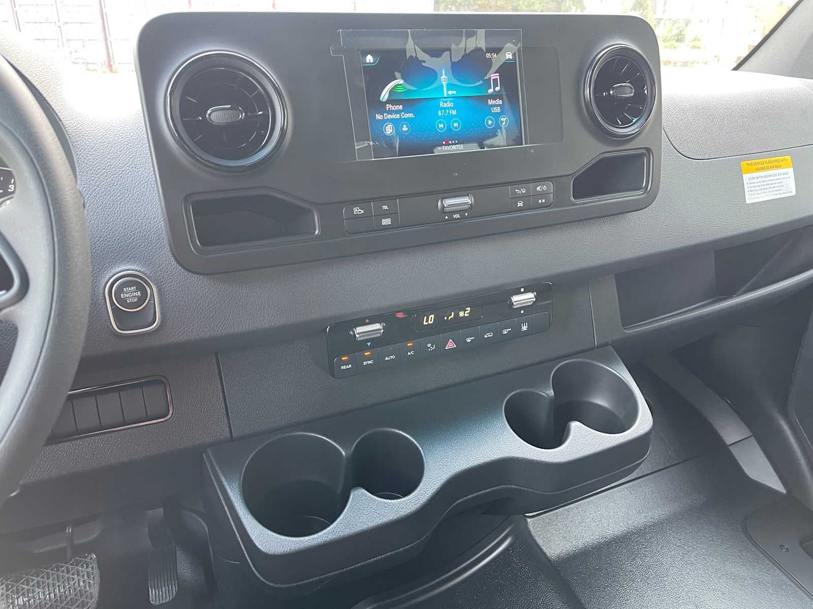 2024 Mercedes-Benz Sprinter 2500 Standard Roof I4 Diesel HO 144" RWD