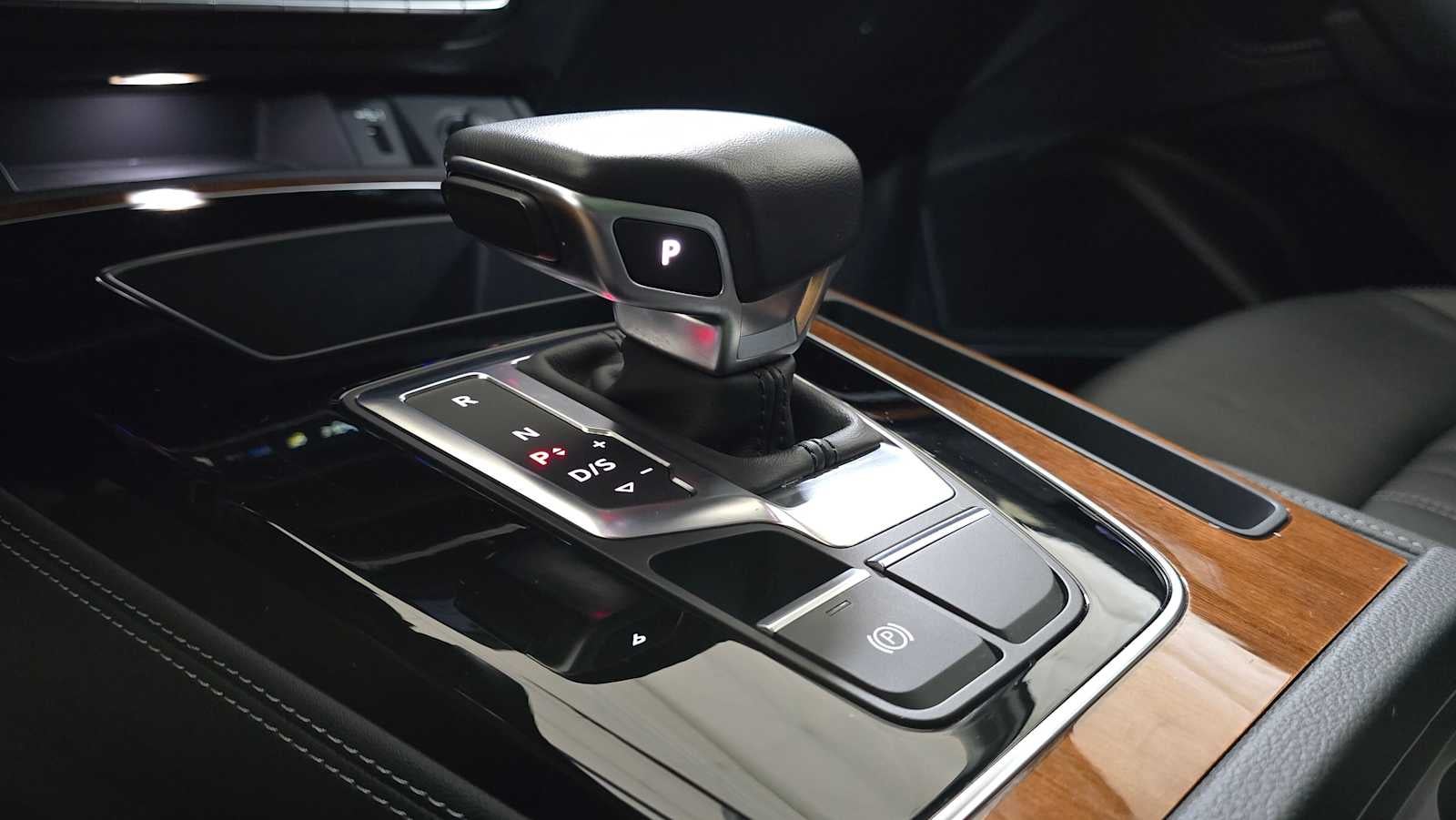 2023 Audi Q5 Premium Plus