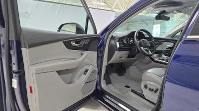 2024 Audi Q7 Premium Plus