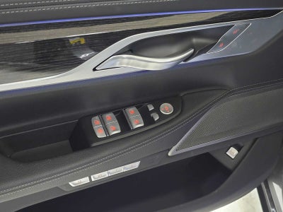 2018 BMW 7 Series 740e xDrive iPerformance