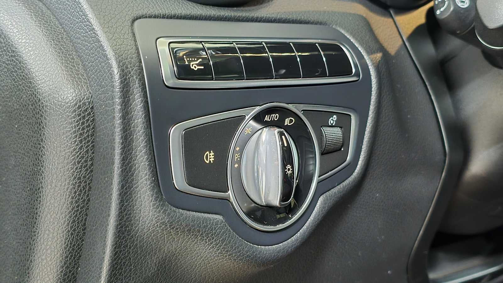 2016 Mercedes-Benz GLC 300 4MATIC® 4dr