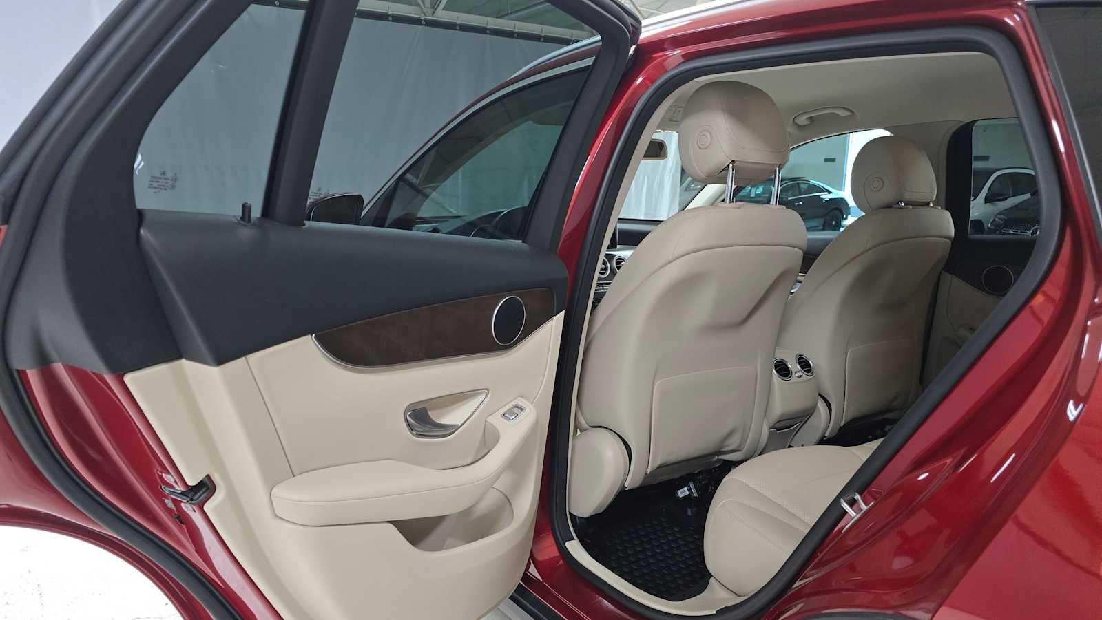 2018 Mercedes-Benz GLC 300 4MATIC® SUV