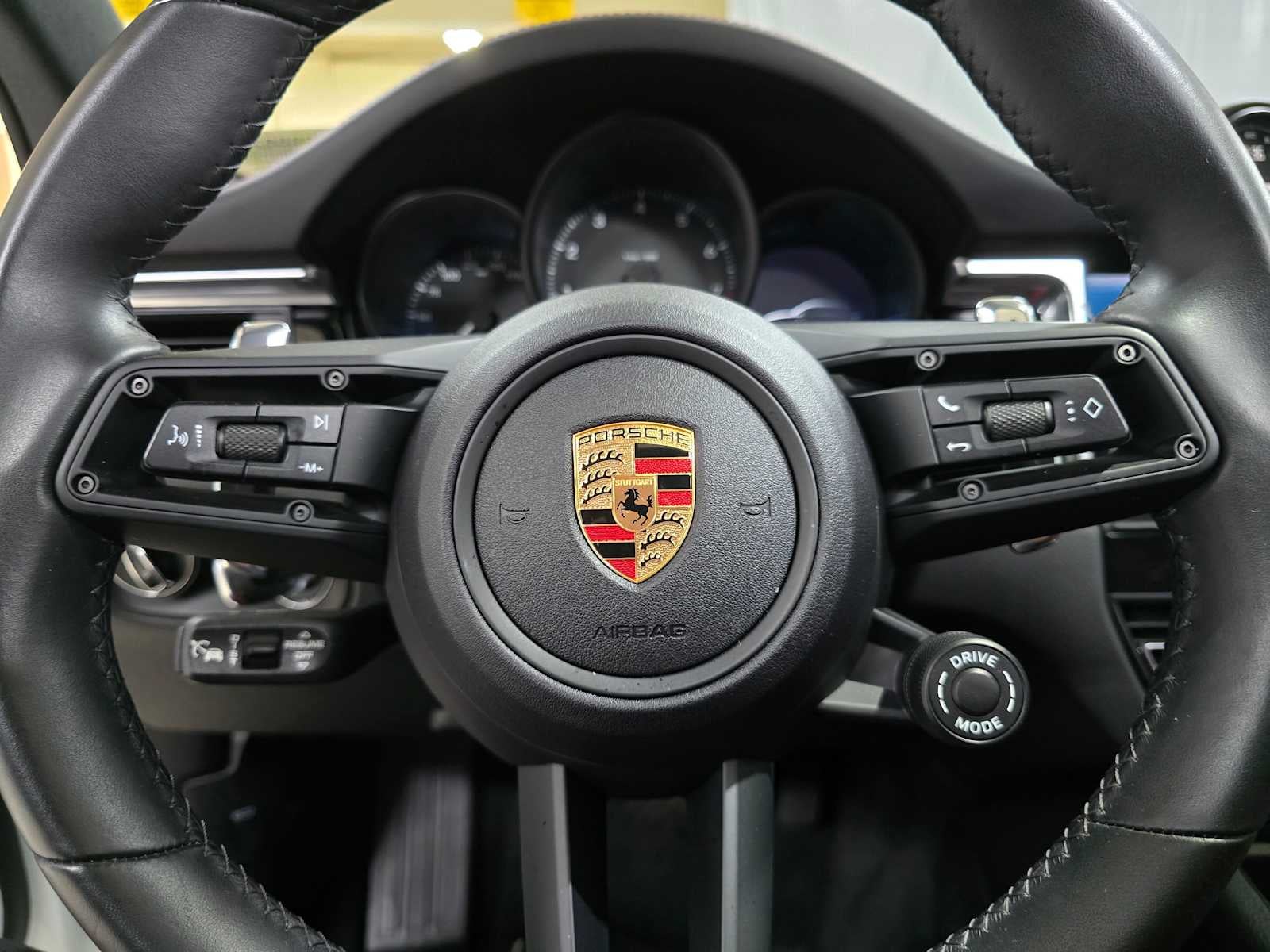 2024 Porsche Macan AWD