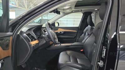 2023 Volvo XC90 Plus