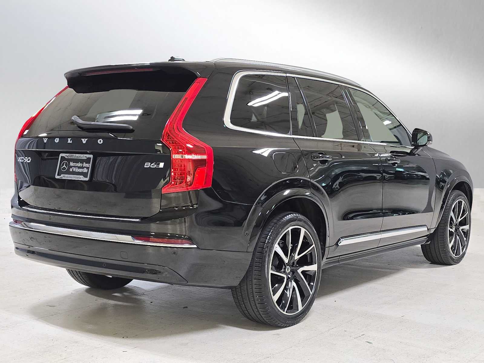 2023 Volvo XC90 Plus