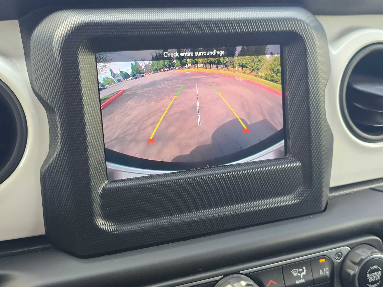 2021 Jeep Wrangler Unlimited ISLANDER - Photo 30