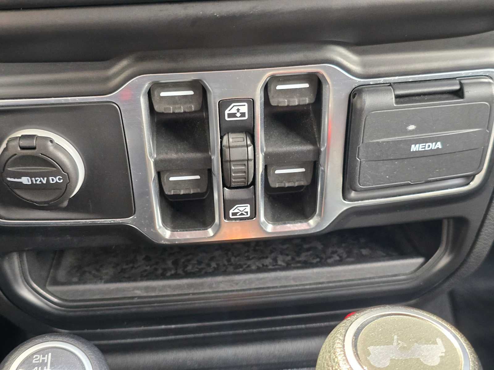 2021 Jeep Wrangler Unlimited ISLANDER - Photo 32