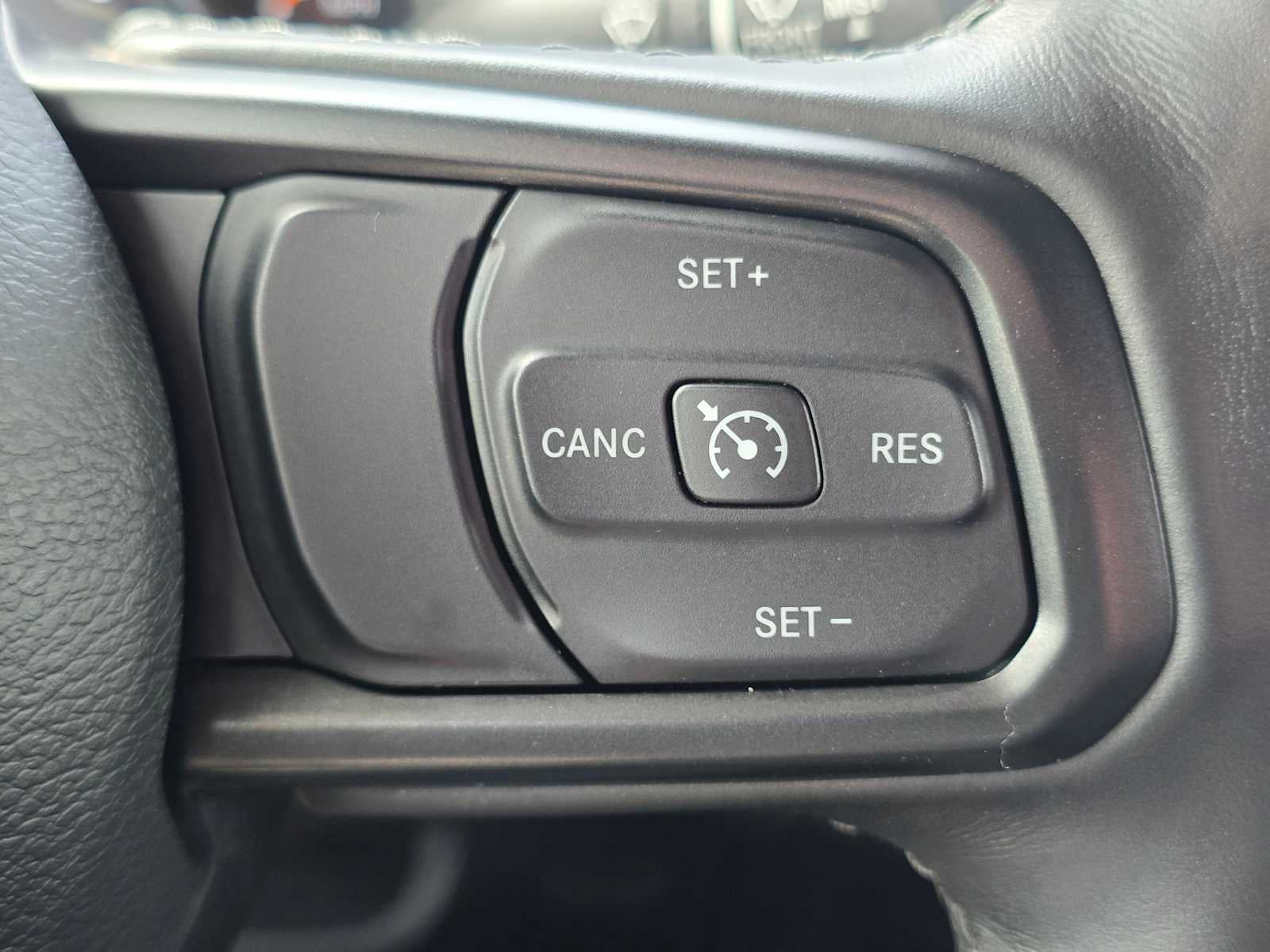 2021 Jeep Wrangler Unlimited ISLANDER - Photo 35