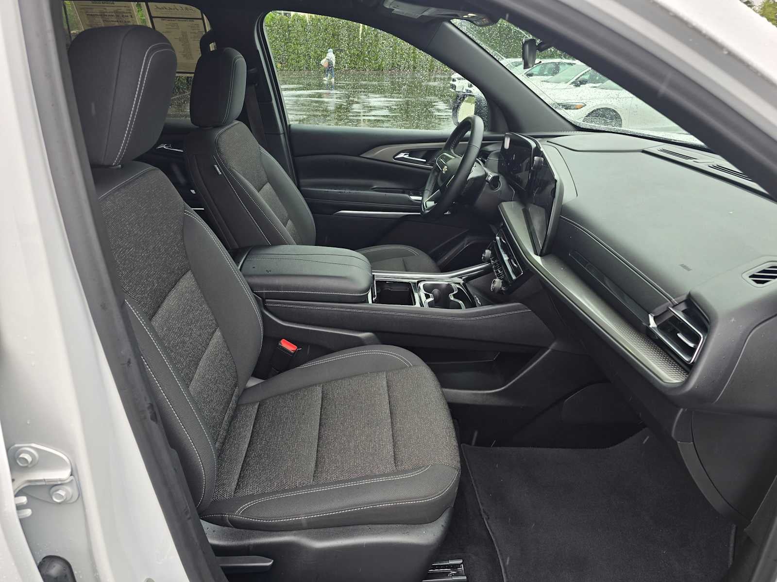 2024 Chevrolet Traverse FWD LT