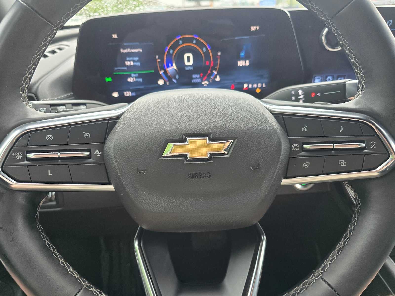 2024 Chevrolet Traverse FWD LT