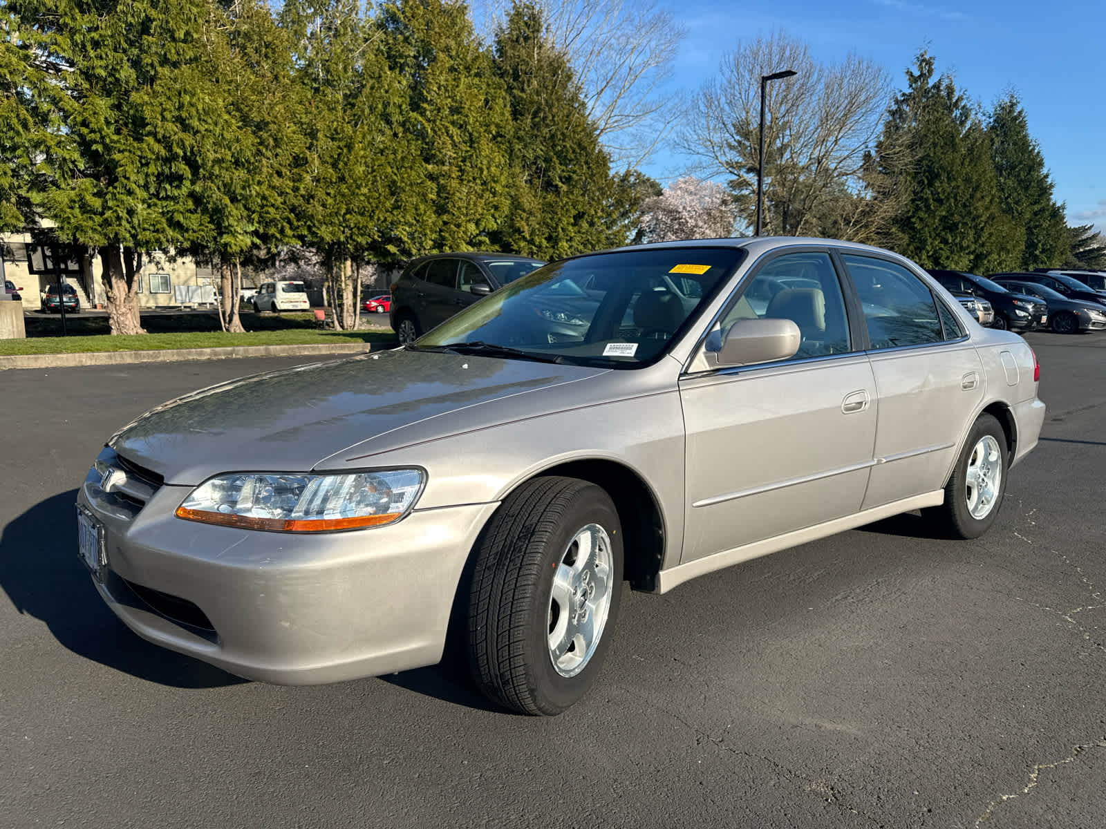 Used 1999 Honda Accord EX with VIN 1HGCG1651XA062322 for sale in Gladstone, OR