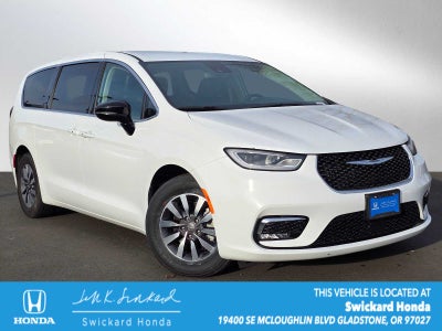 2024 Chrysler Pacifica Hybrid Select