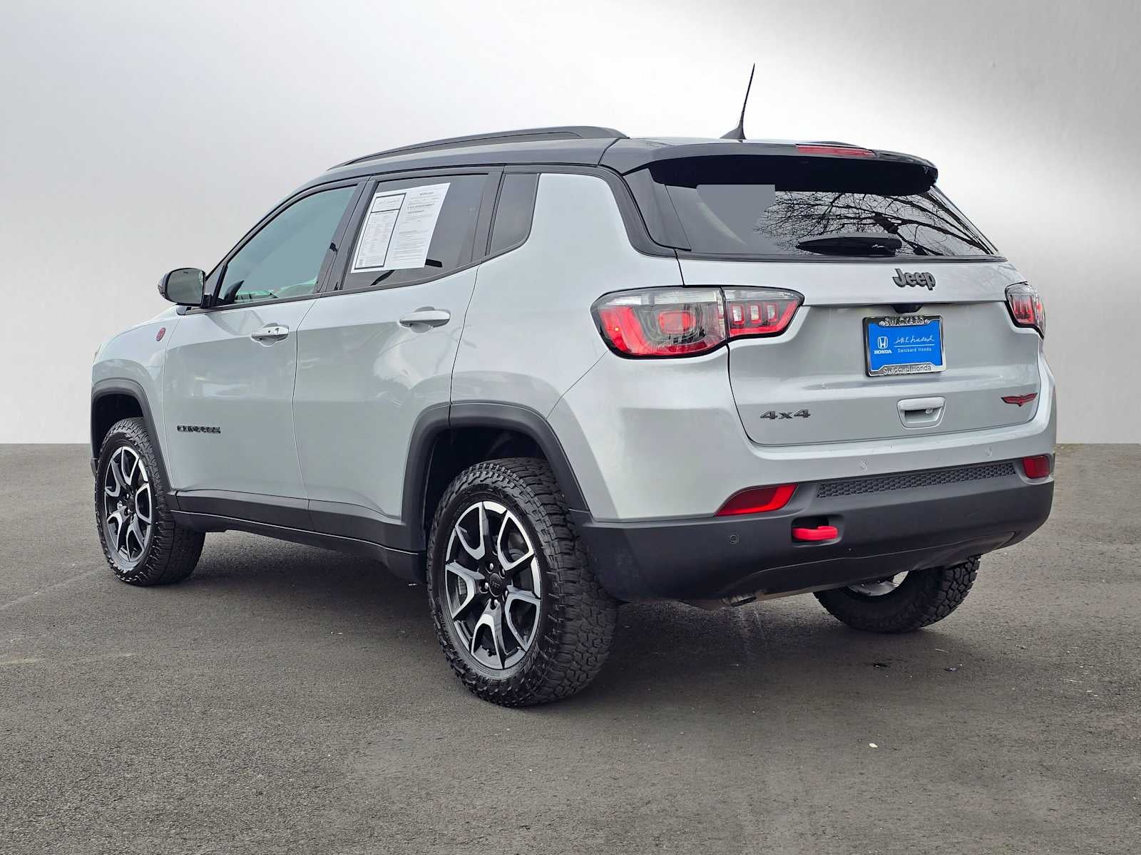 2024 Jeep Compass Trailhawk