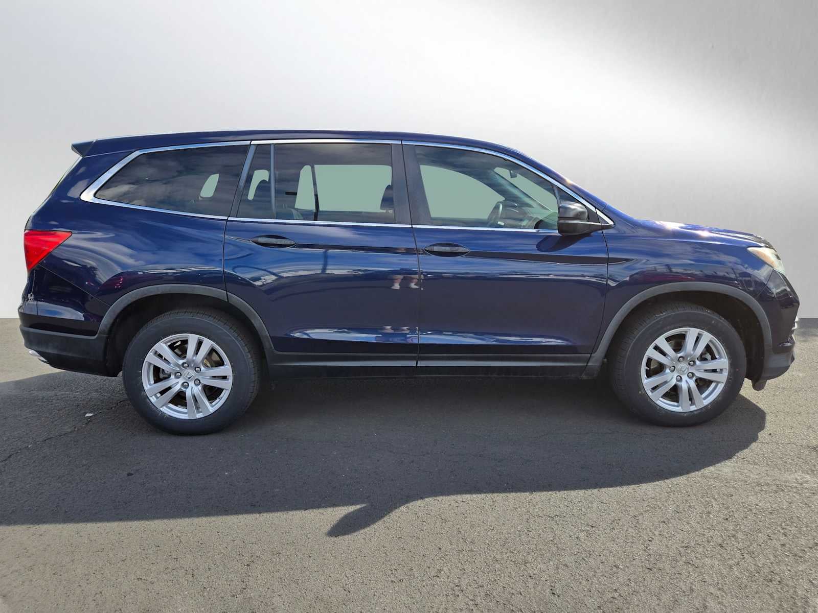 2016 Honda Pilot LX