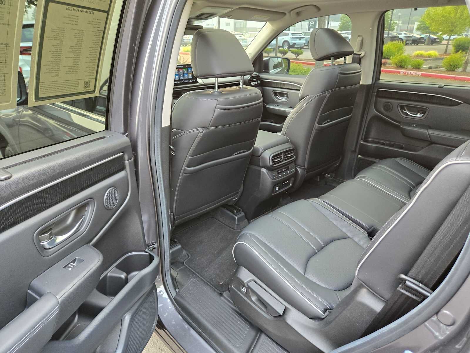 2025 Honda Pilot Elite