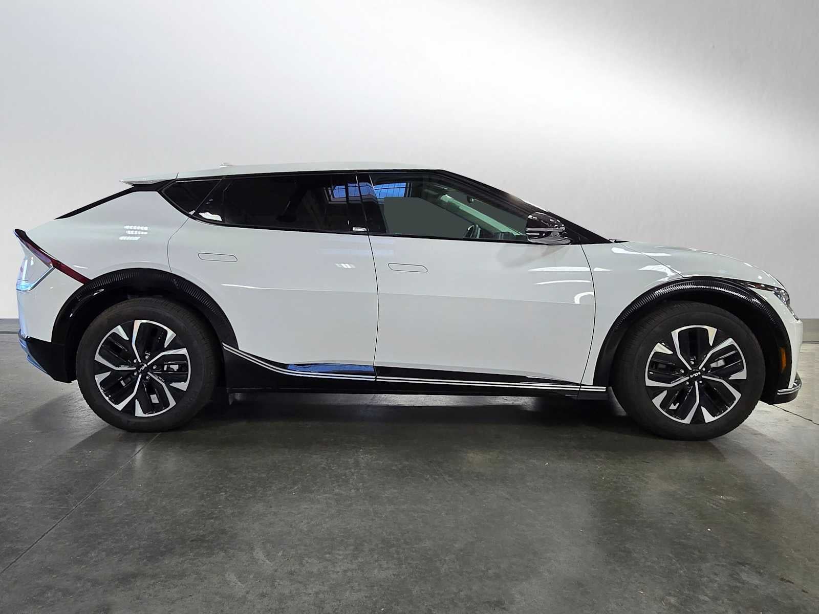 2024 Kia EV6 Wind
