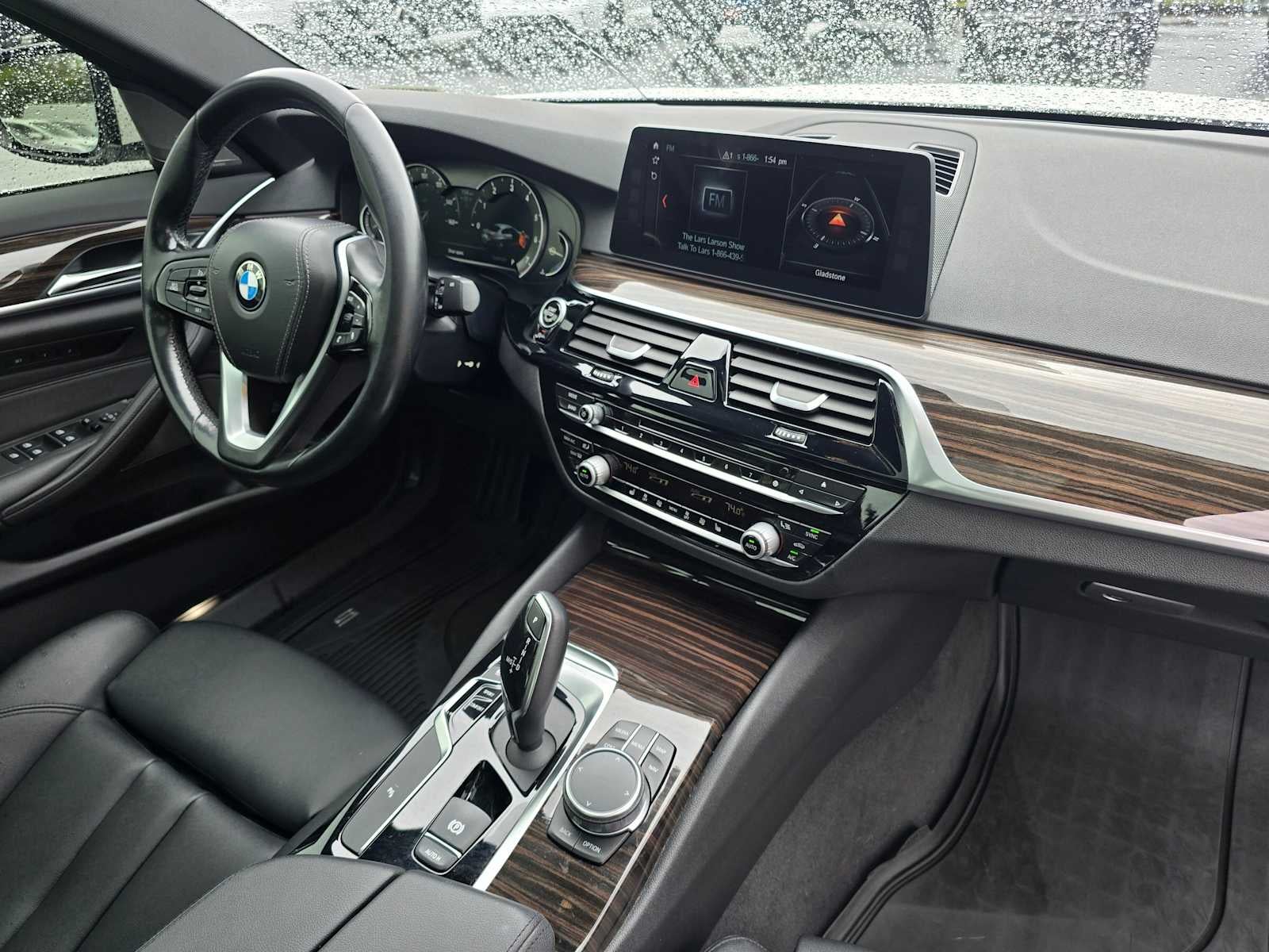 2017 BMW 530i 530i