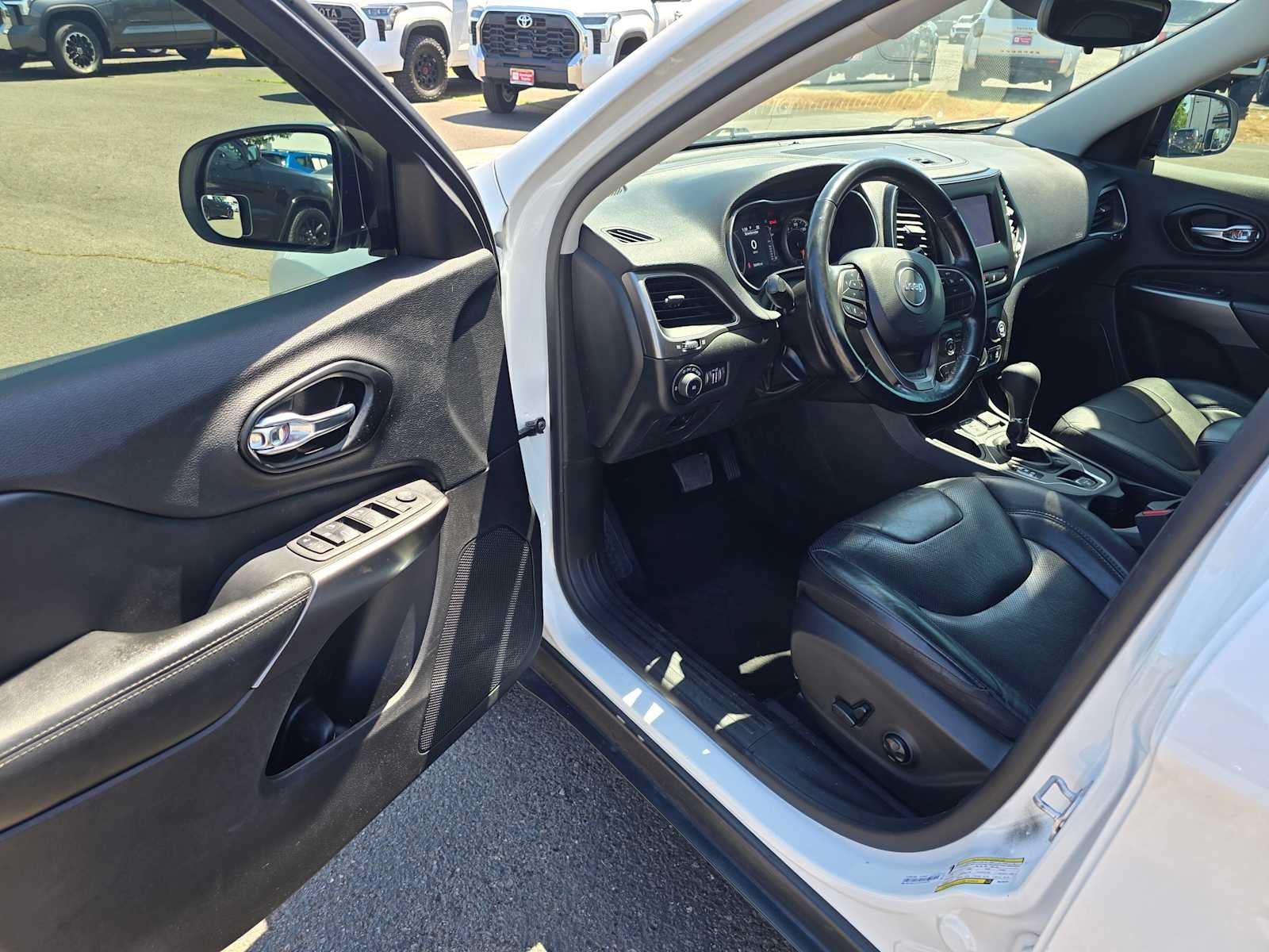 2021 Jeep Cherokee Latitude Lux