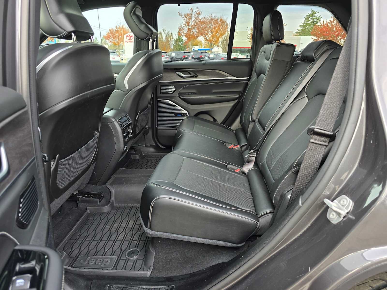 2023 Jeep Grand Cherokee 4xe Overland