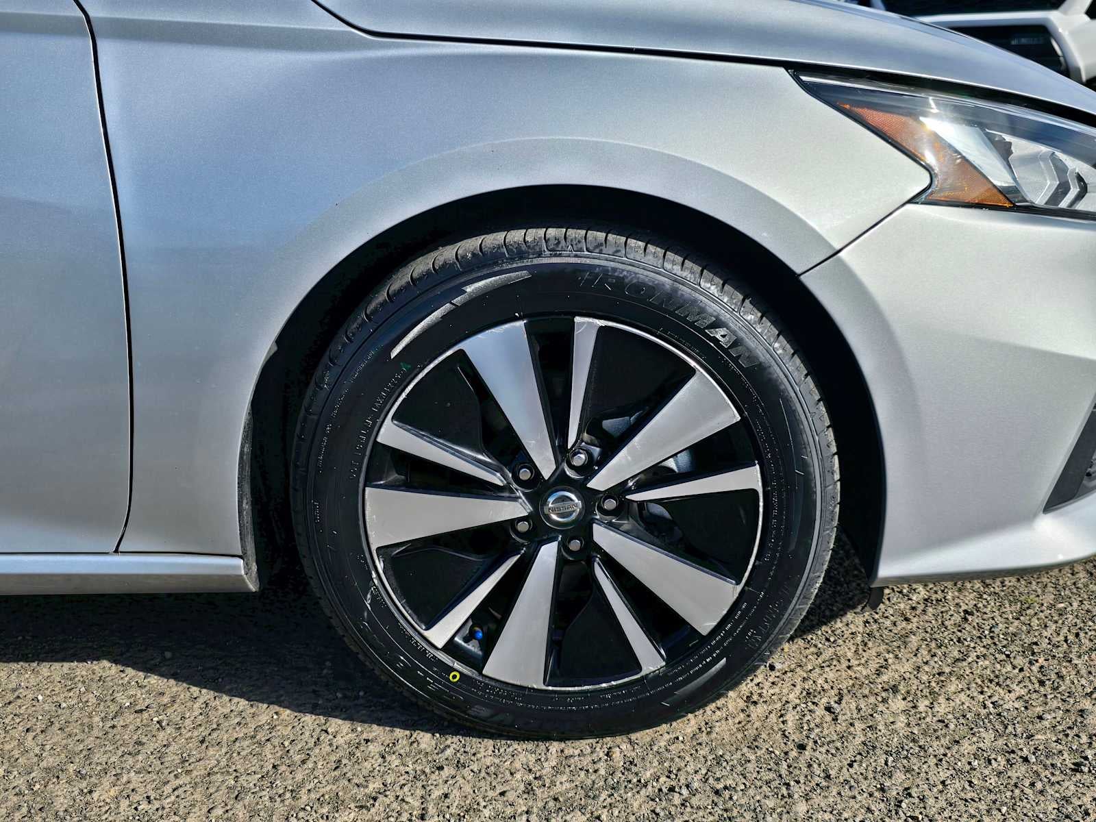 2021 Nissan Altima 2.5 SV